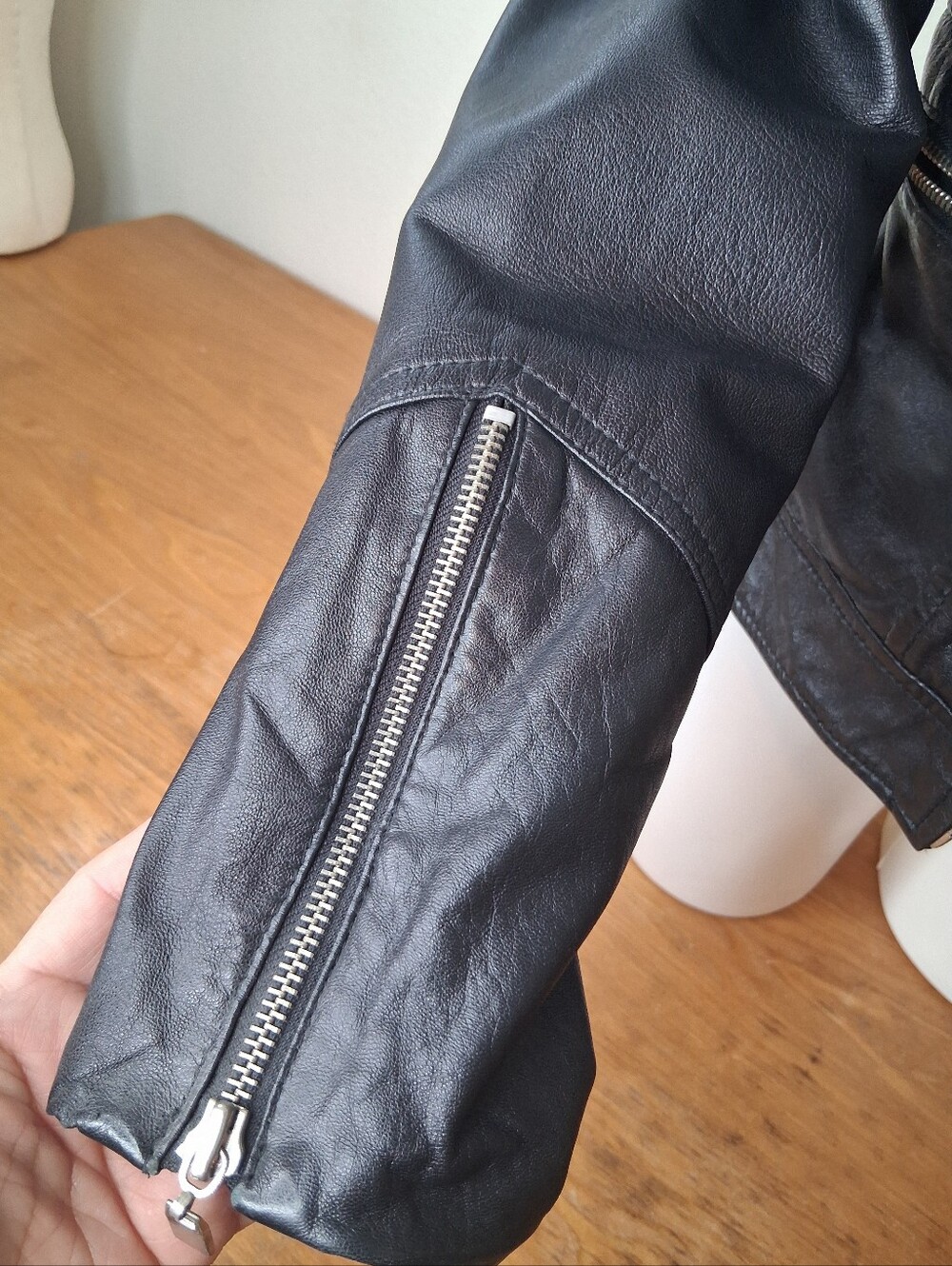 Bebe Black 100% Genuine Leather Moto Biker Jacket Silver Zippers Size M - Picture 7 of 11